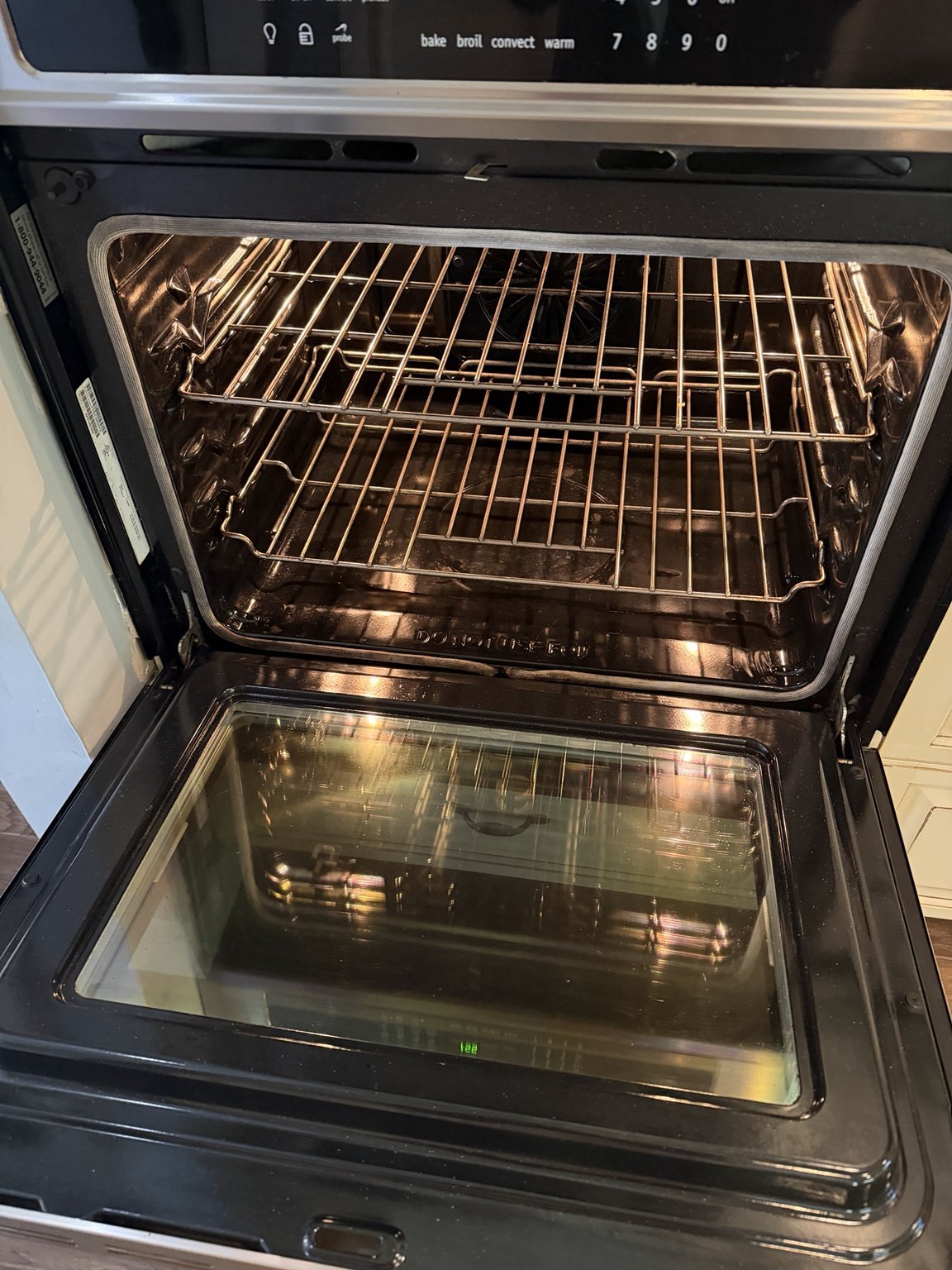 Clean Queen NC cleaning work - detailed oven interior